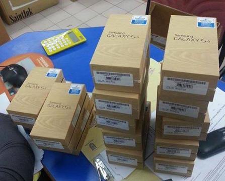 We have got 200 pieces of Samsung Galaxy S4 Facebook