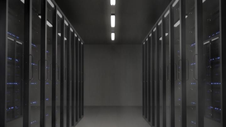 What is a bare metal server, and how it operates? thumbnail