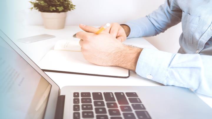 How to Become a Good Technical Writer thumbnail