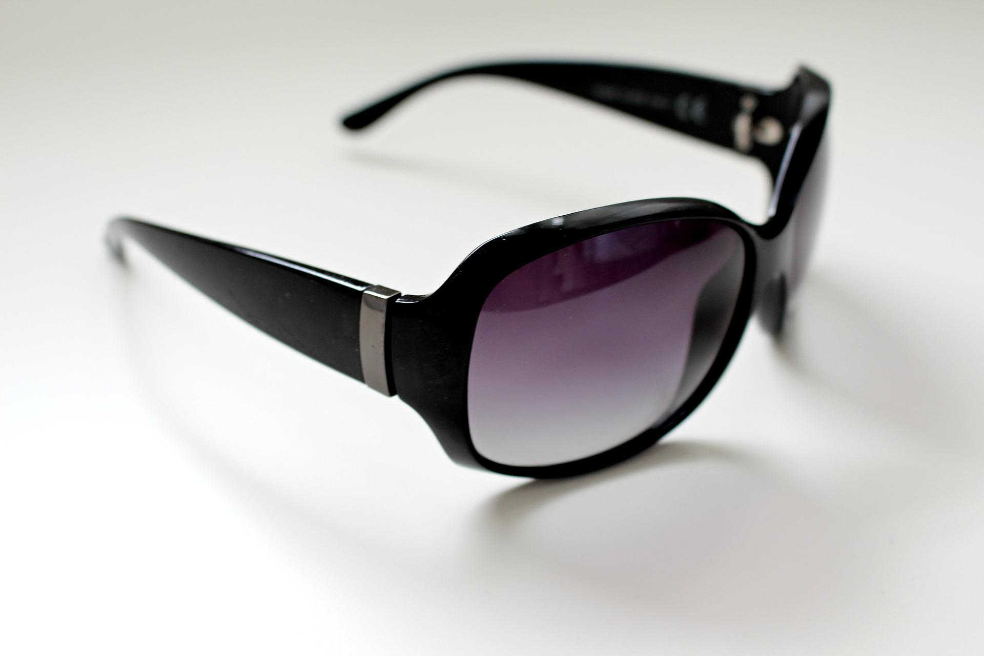 Getting A Pair Of Trendy Eyeglasses For Your Vacation