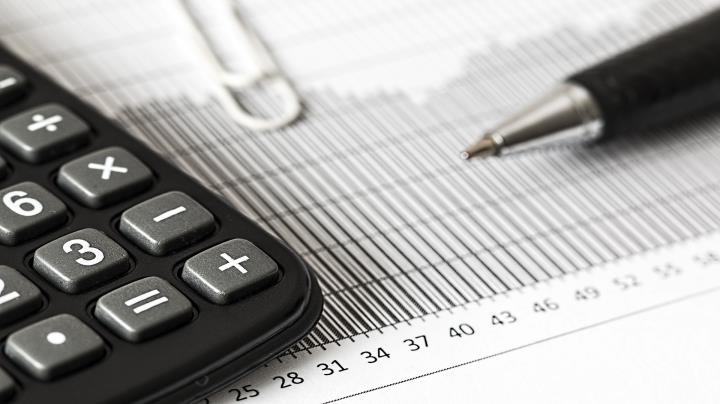 Payroll Outsourcing vs. In-House Payroll: Which is Right for Your Business? thumbnail