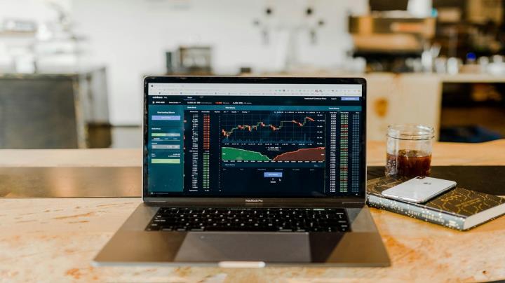 Regulatory Factors That Influence Crypto Trading Activity in Australia thumbnail